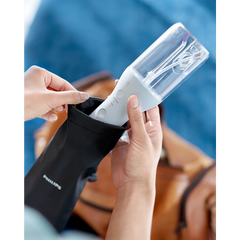 Cordless power flosser nozzle and clear water reservoir held with black pouch