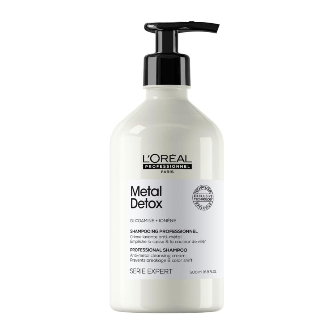 Detox shampoo bottle with pump, white label, 500 ml