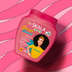 Pink Skala Divino Potinho 2-in-1 treatment cream bottle with flip-top lid, front view.