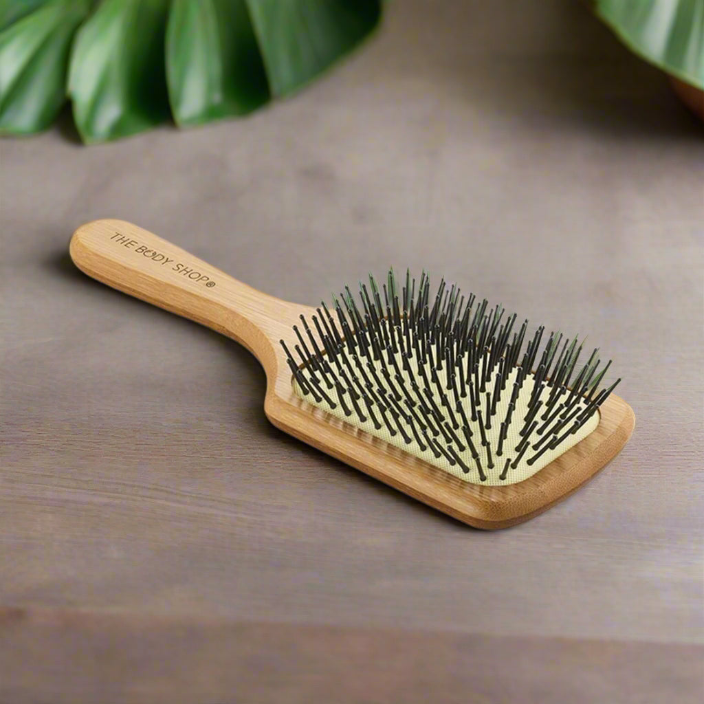 The Body Shop - HAIR BRUSH PADDLE BAMBOO