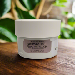The Body Shop - Drops Of Light Brightening Day Cream 50ml