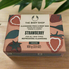 The Body Shop - Strawberry Cleansing Face & Body Bar 100G