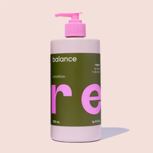 Hair conditioner bottle with pink pump, green label, 500 ml